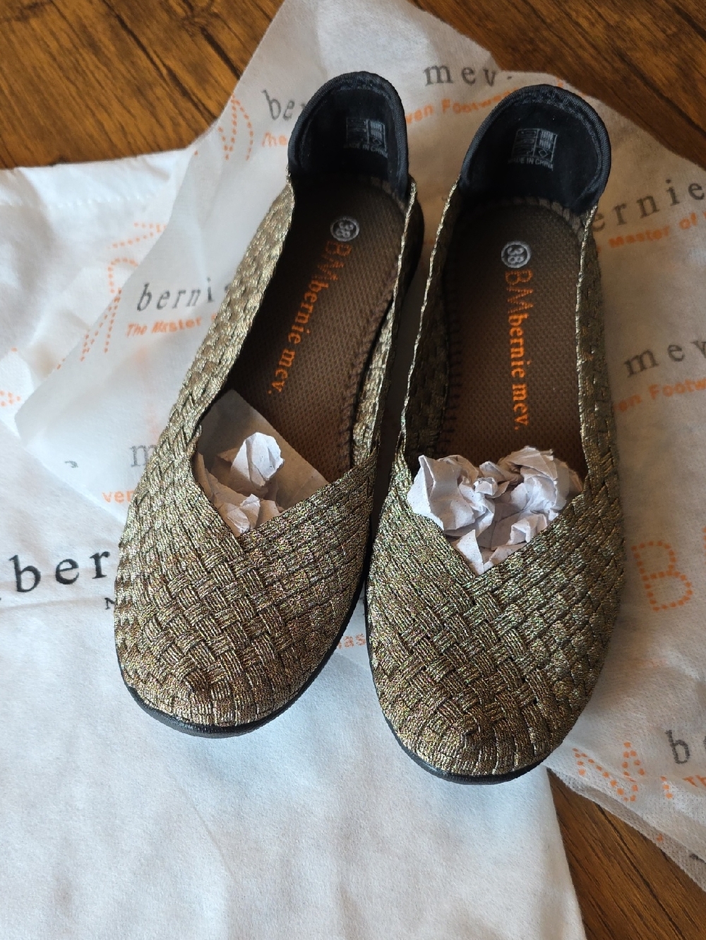 bernie mev. Woven Metallic Ballet Flats - Gold